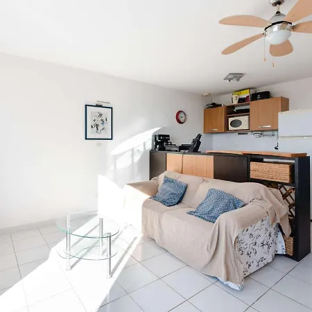 T3 Avec Piscine, Terrasse Vue Et Parking Privé - Fr-1-409-219 Fleury (Aude)