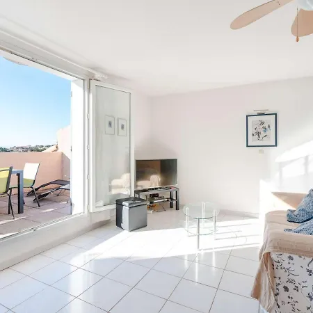 T3 Avec Piscine, Terrasse Vue Et Parking Prive - Fr-1-409-219 Apartmán