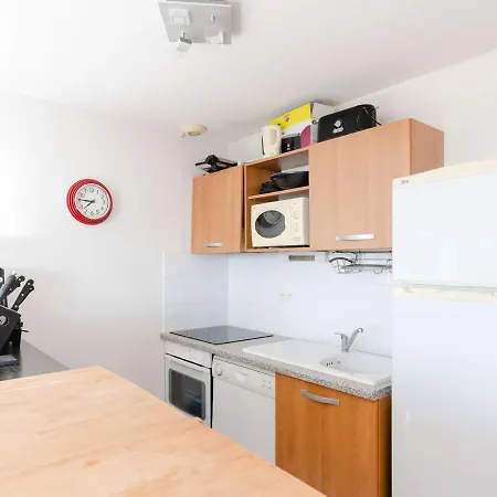 T3 Avec Piscine, Terrasse Vue Et Parking Prive - Fr-1-409-219 Apartment *
