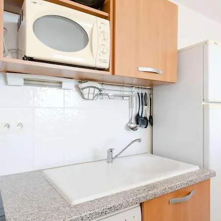 T3 Avec Piscine, Terrasse Vue Et Parking Prive - Fr-1-409-219 Fleury (Aude)