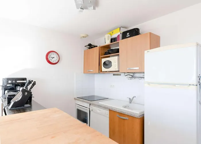 T3 Avec Piscine, Terrasse Vue Et Parking Prive - Fr-1-409-219 דירה *